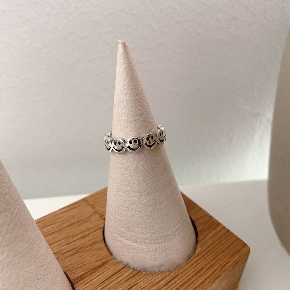 SMILEY FACE RING (ADJUSTABLE)