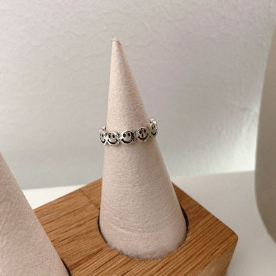 SMILEY FACE RING (ADJUSTABLE)