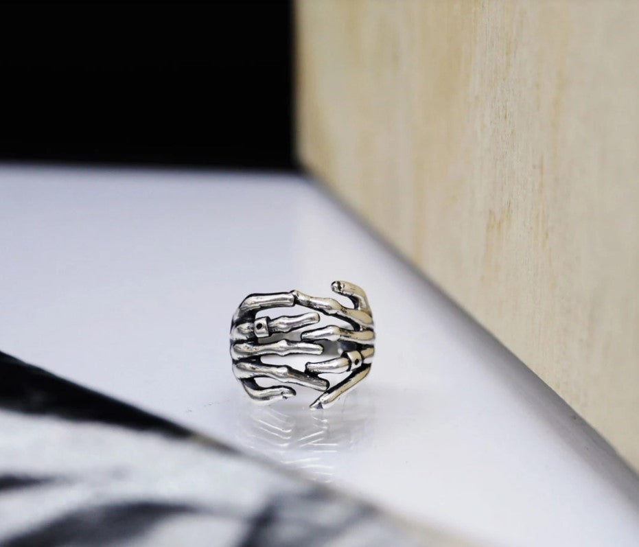 SKELETON FINGER RING (ADJUSTABLE)