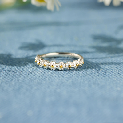 Adjustable Silver and Hand Painted Enamel Daisy Ring